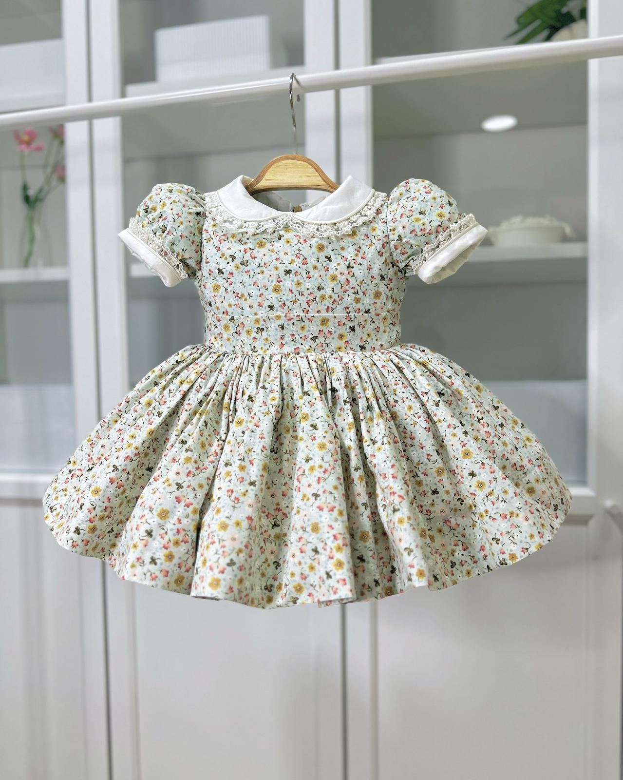 Atelier Des Reves Yumuşak Nane Çiçekli Klasik Çocuk Elbisesi